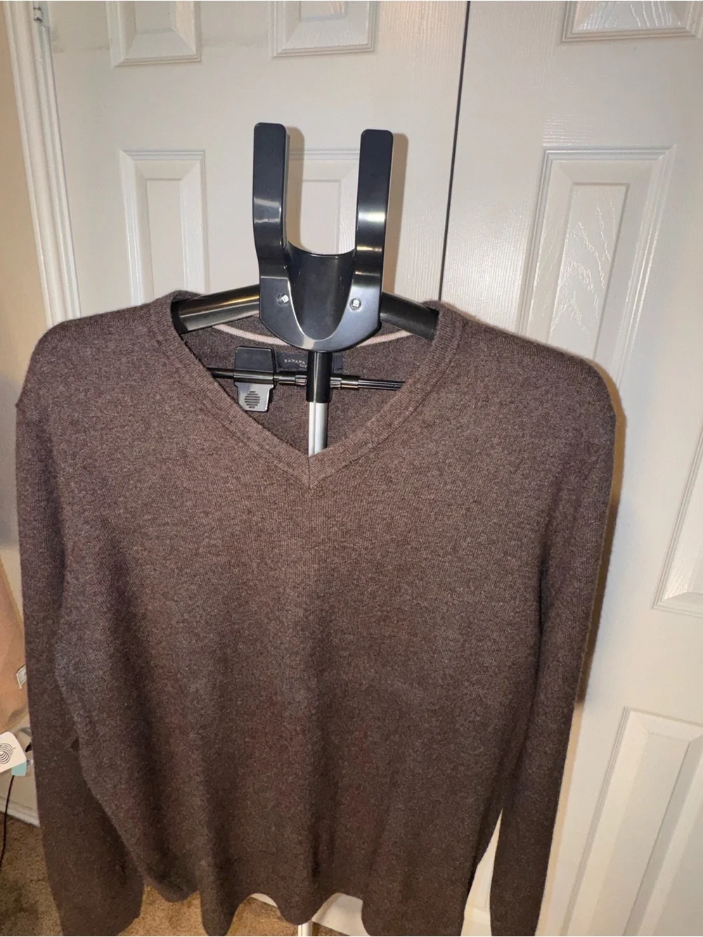Banana Republic Brown V-Neck Cashmere-Blend Sweater
